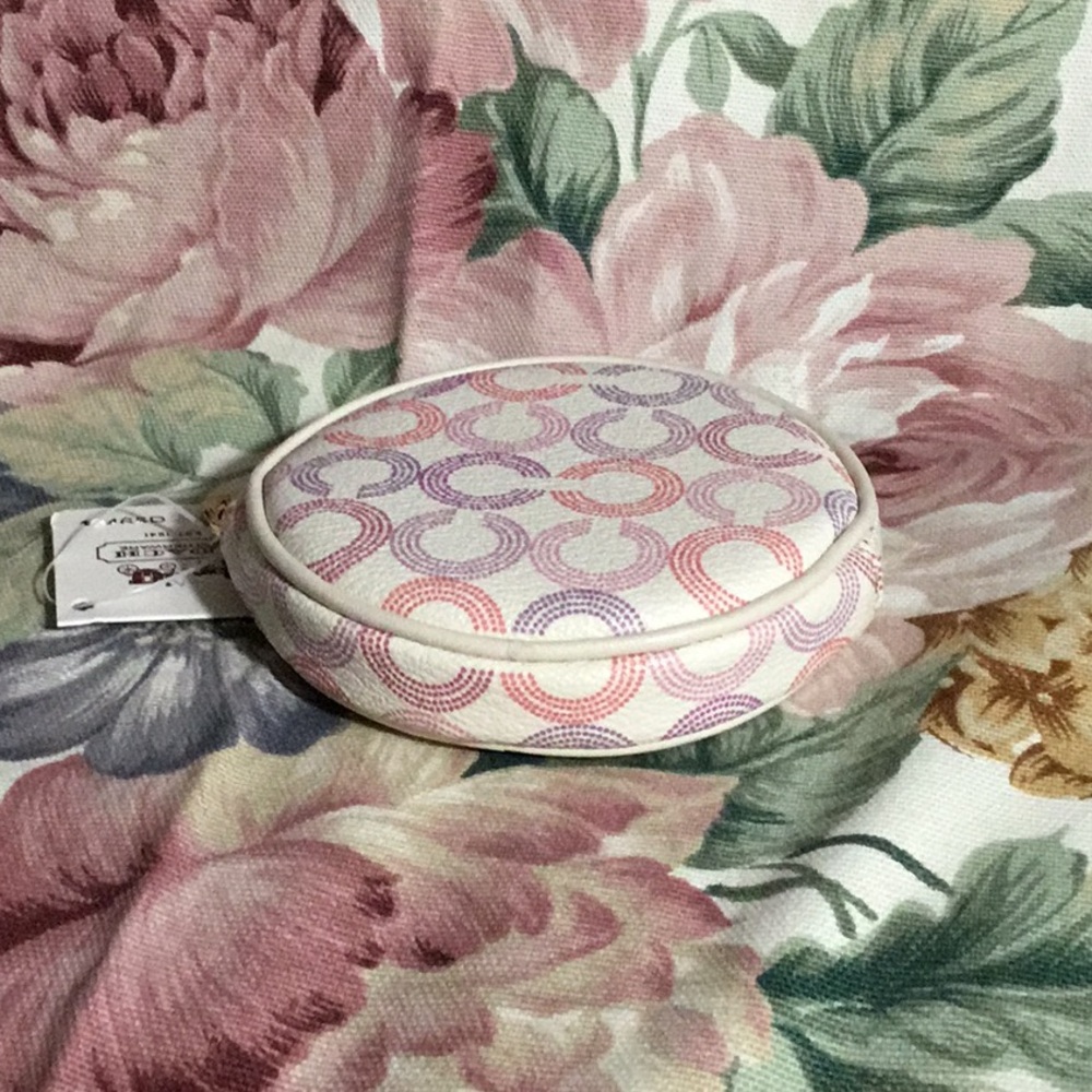 Coach coin purse - Picture 3 of 5